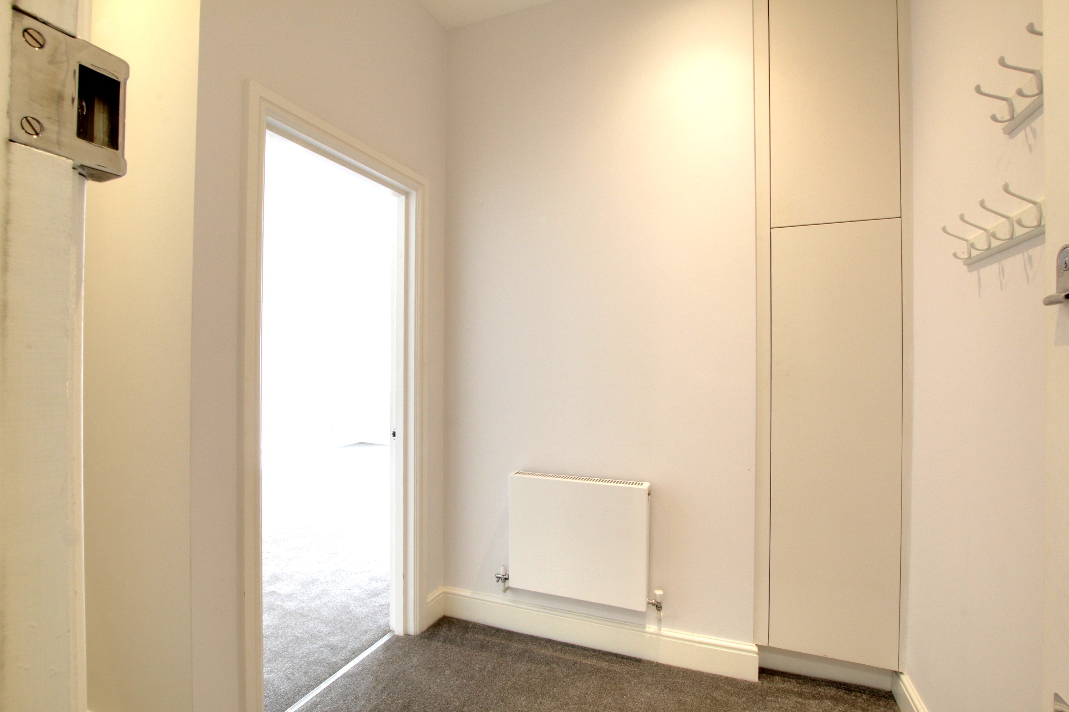 Flat Bolingbroke Road in Greater London
