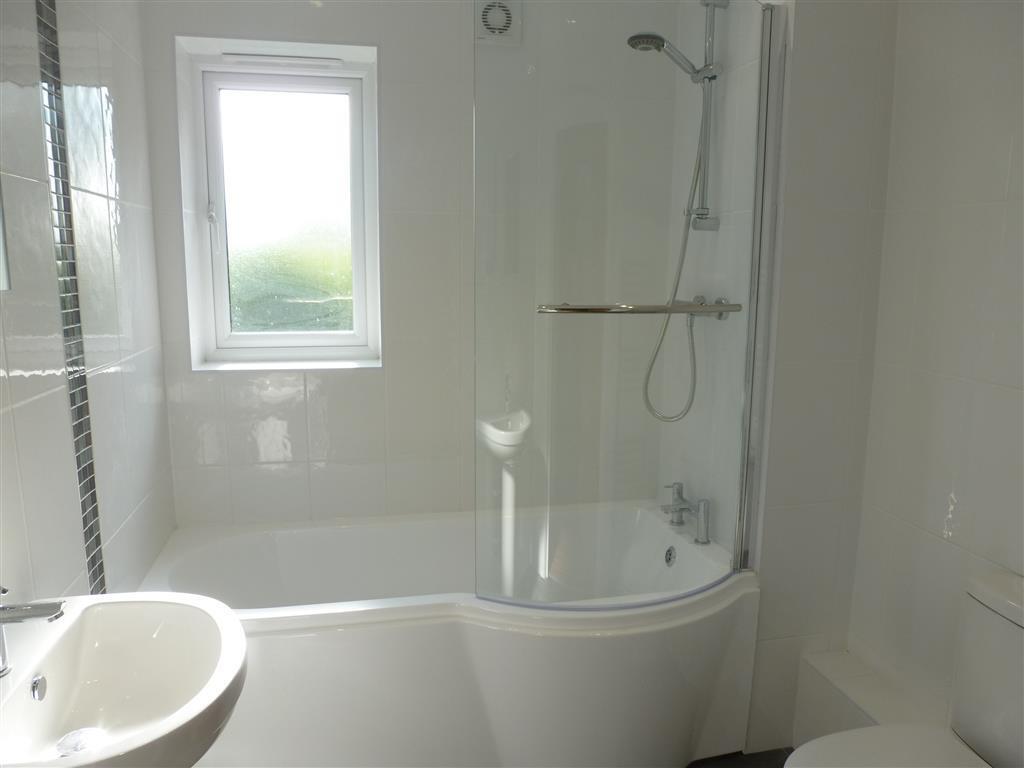 Flat Cants Lane in Mid Sussex