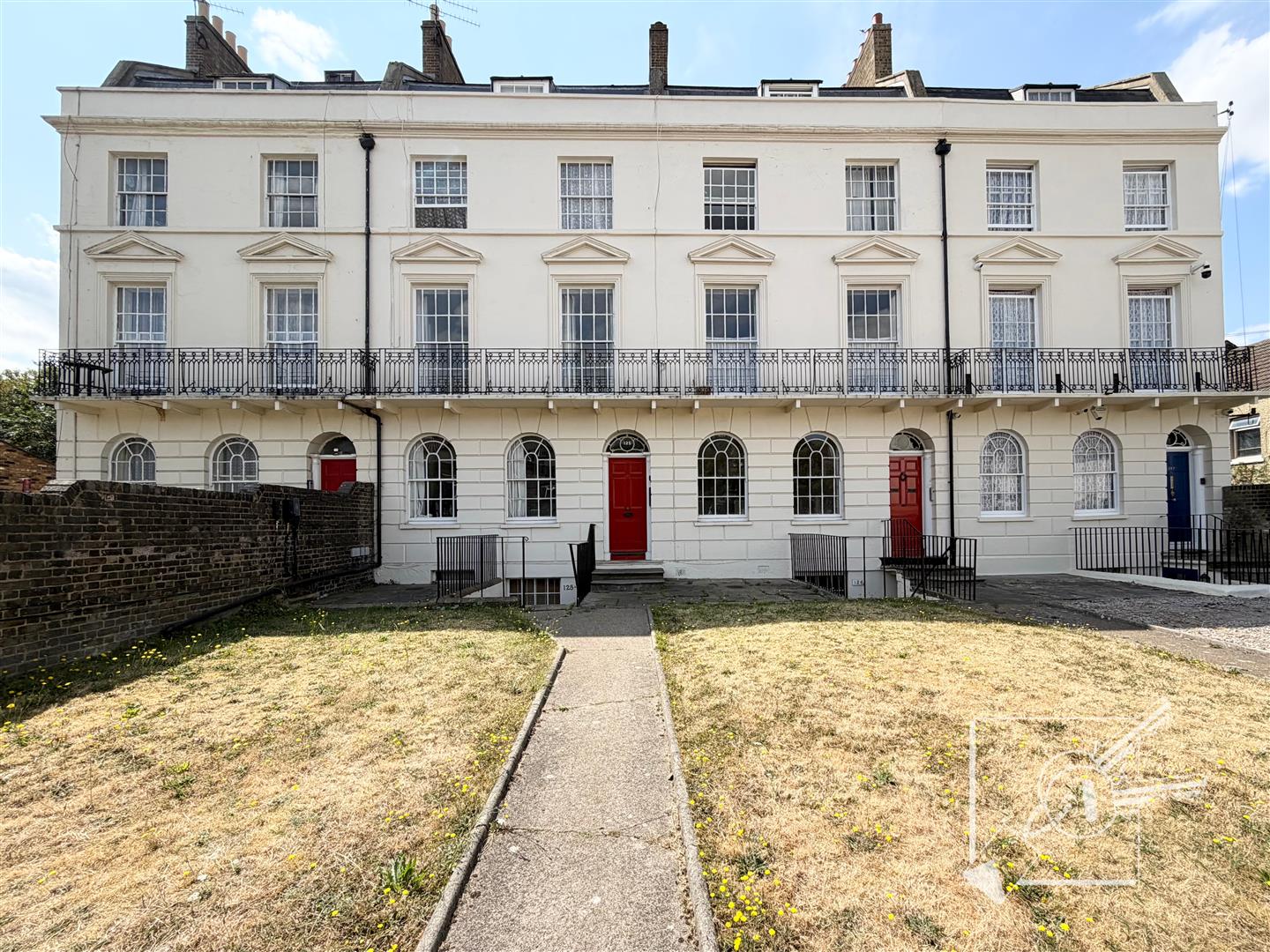 Flat Milton Road in Gravesham