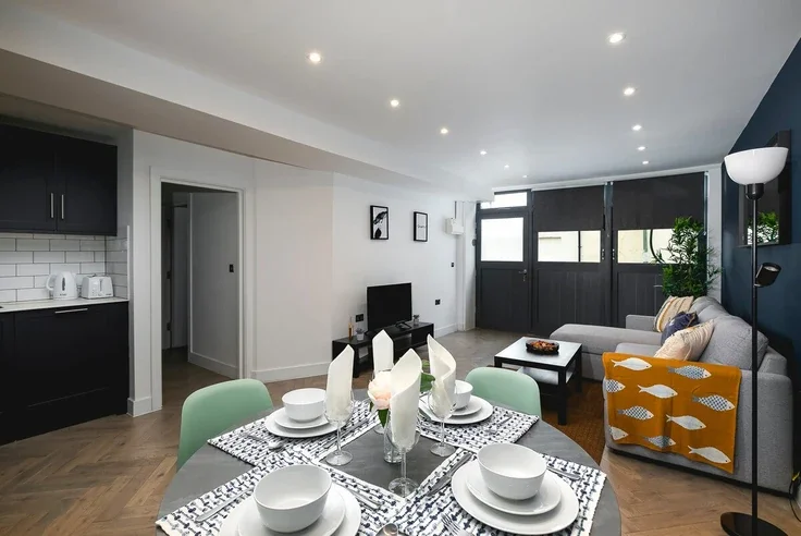 Flat Donkey Mews in Hove