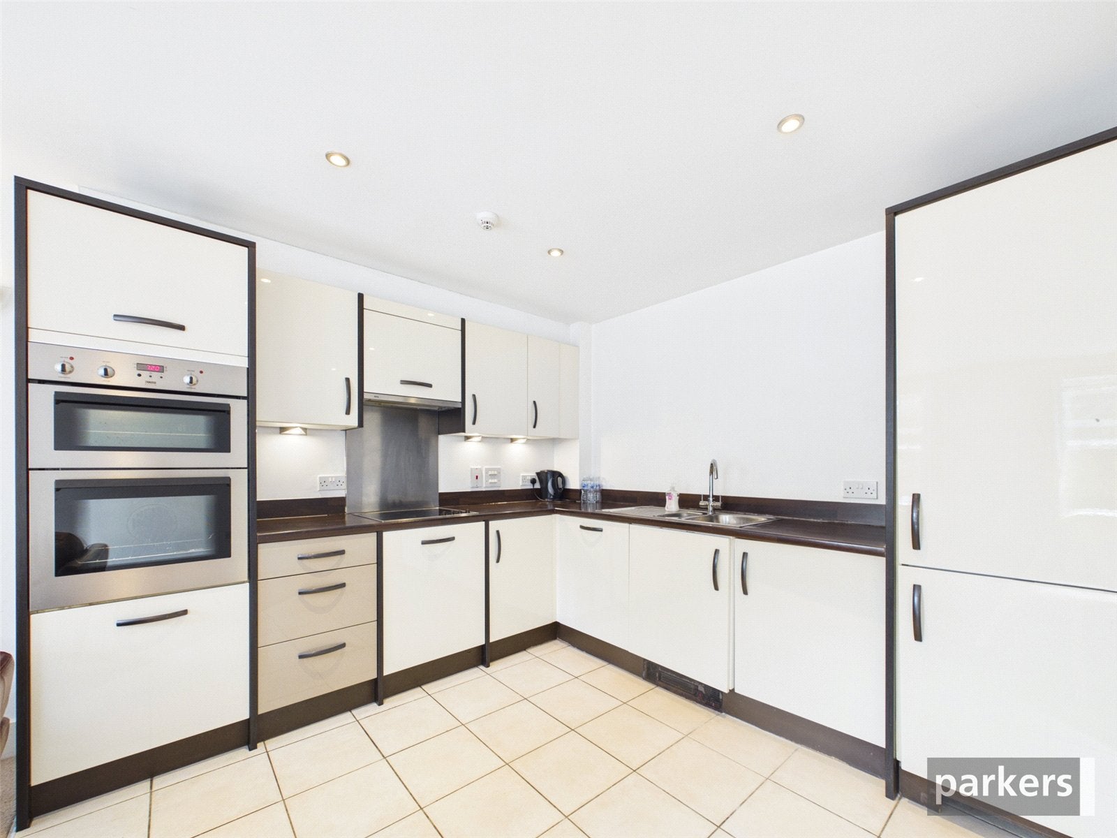 Flat Erleigh Road in Reading
