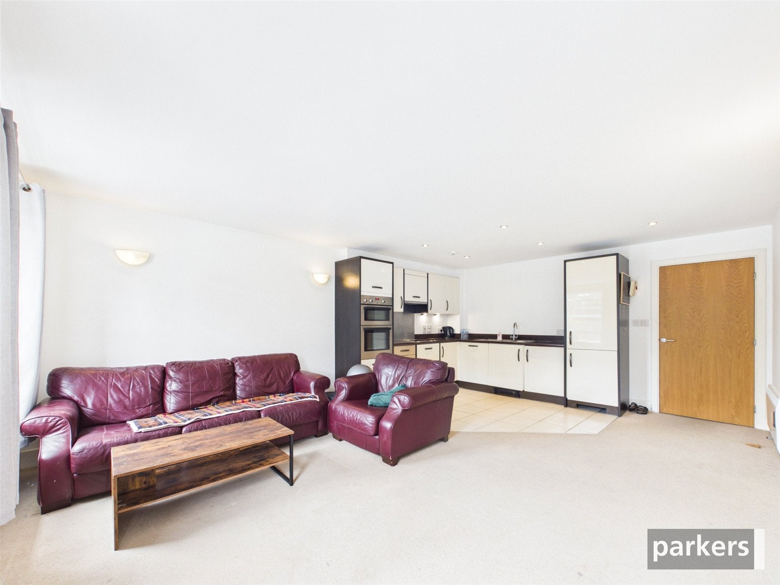 Flat Erleigh Road in Reading