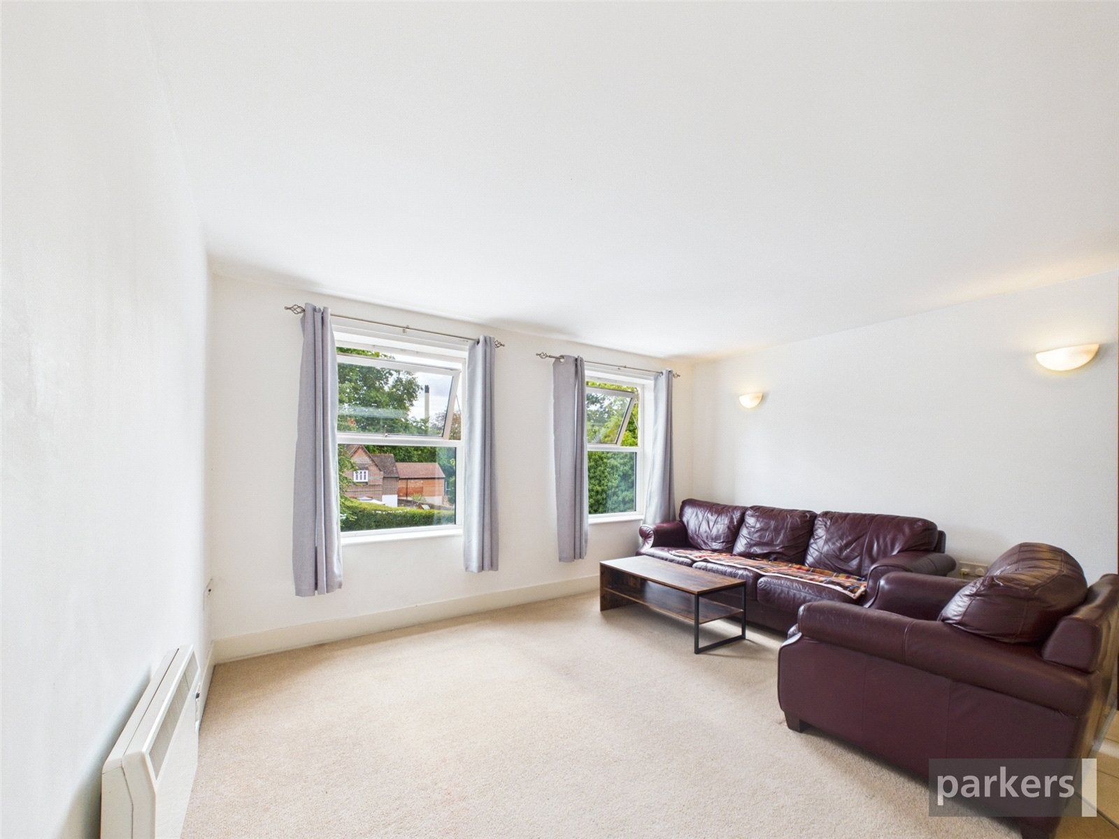 Flat Erleigh Road in Reading