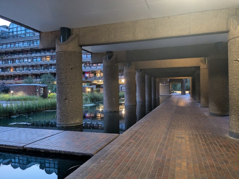 Flat Aldersgate Street in City of London