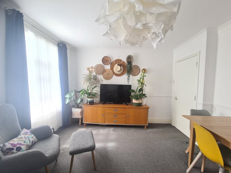Room Ponsonby Place in City of Westminster