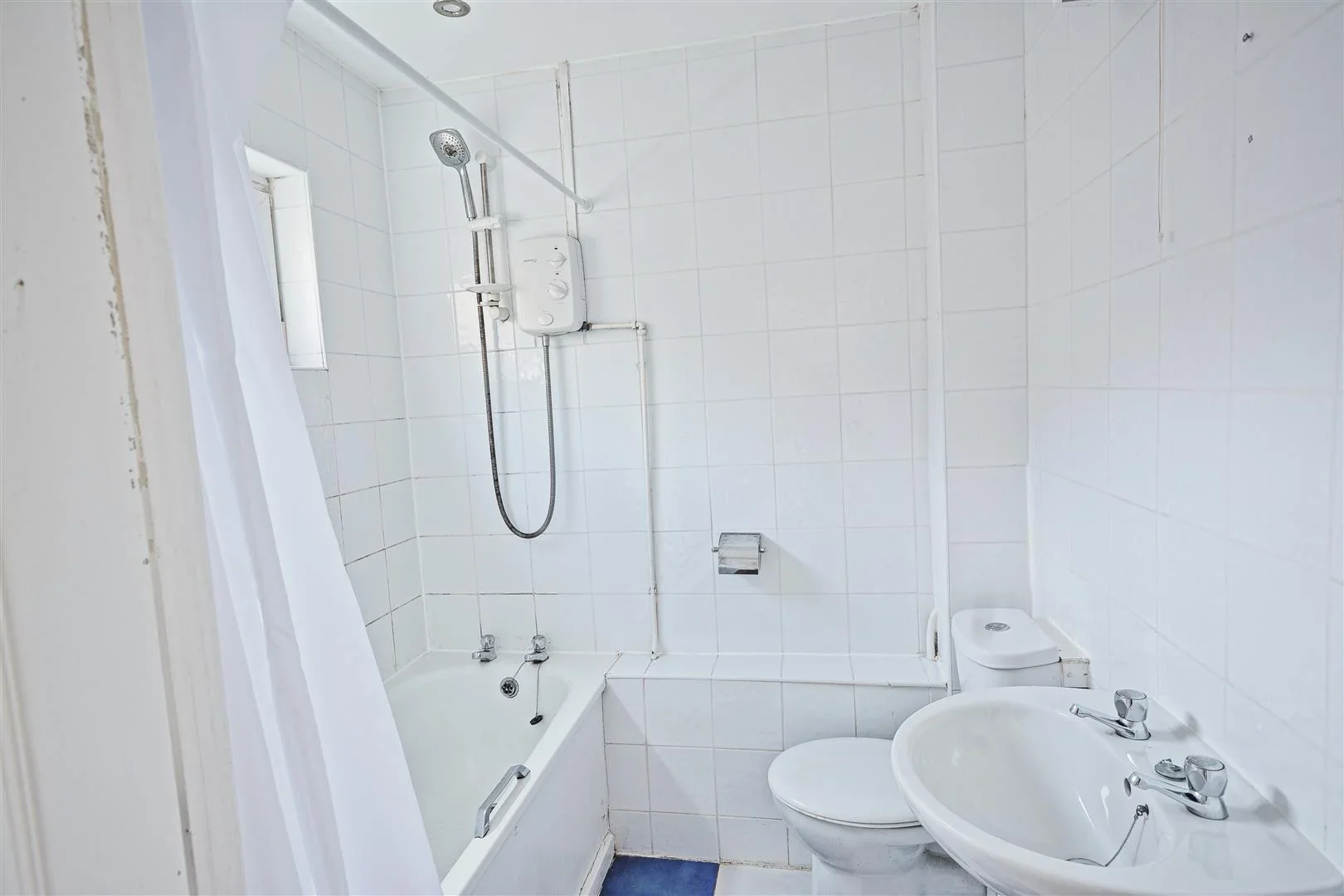 Flat Drayton Walk in Northampton