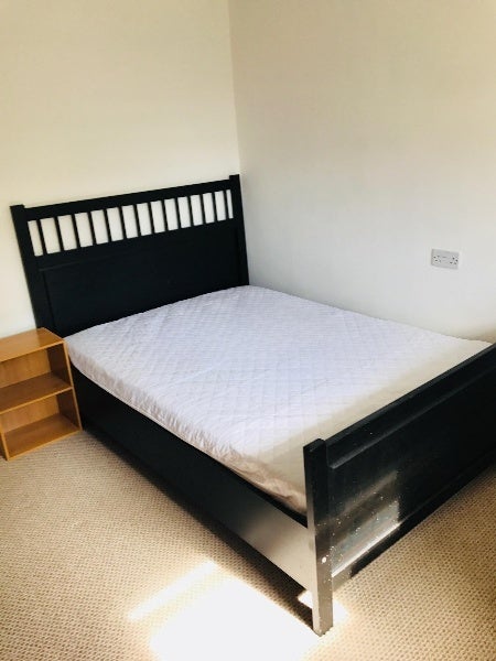 Flat Rushden Drive in Reading