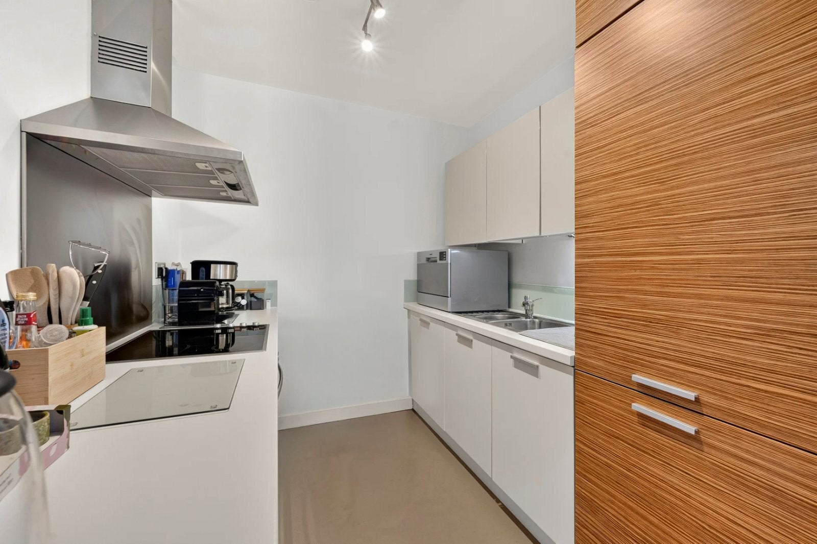 Flat Annandale Road in Greater London