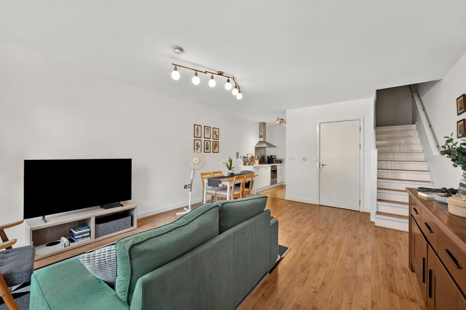 Flat Annandale Road in Greater London