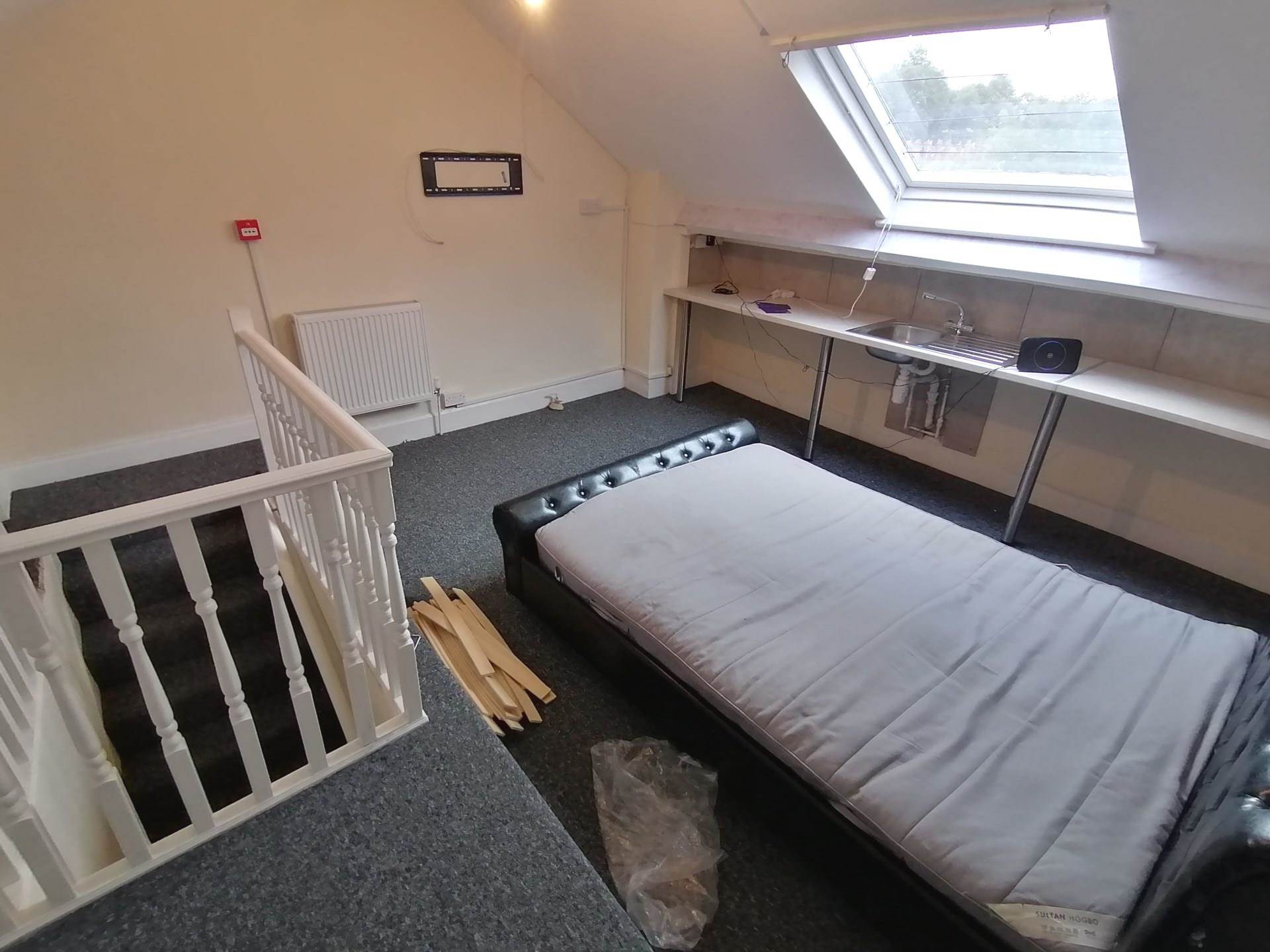 Room London Road in Reading