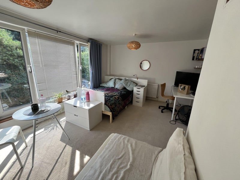 Room Morley Grove in Harlow
