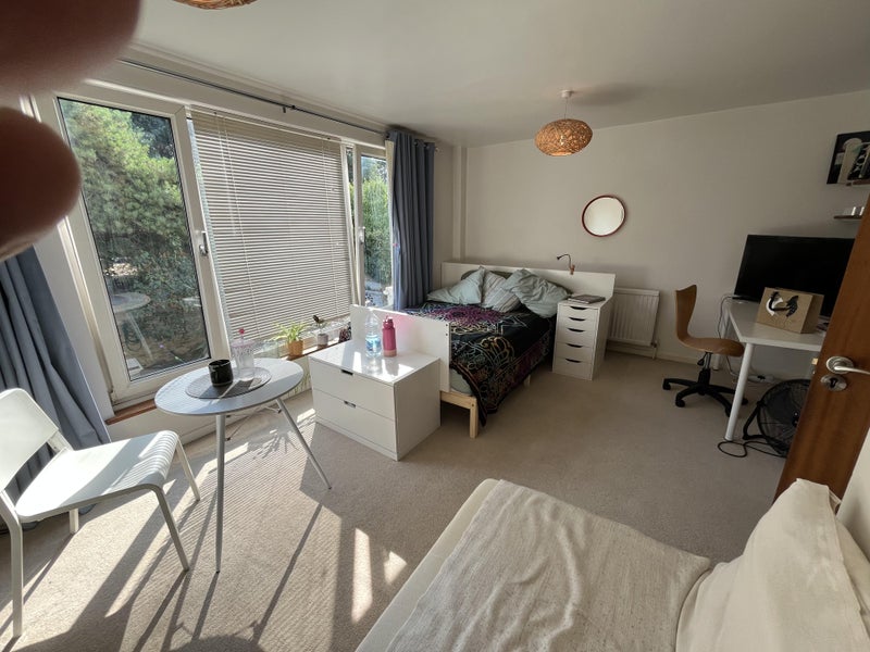 Room Morley Grove in Harlow