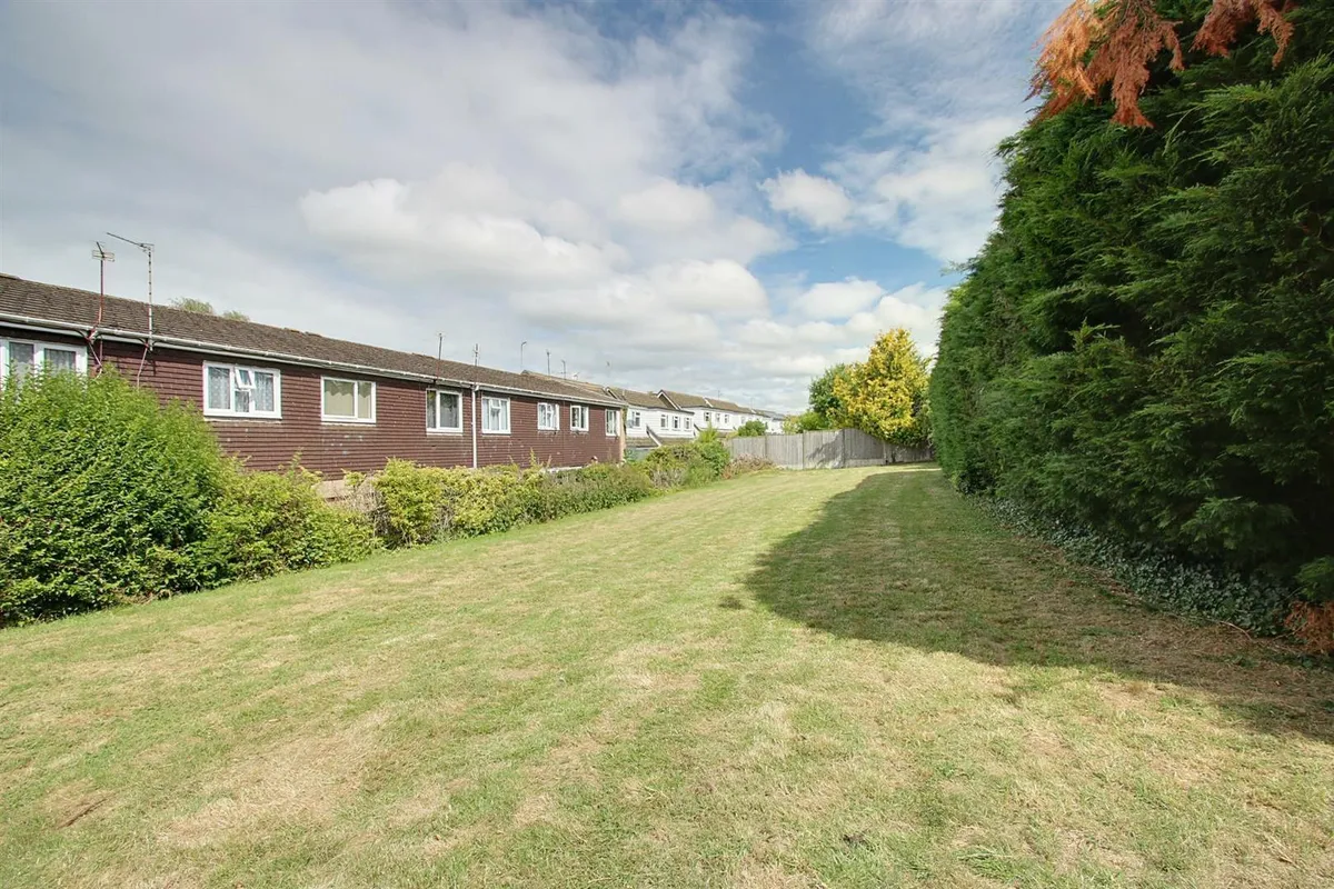 Flat Wootton Drive in Dacorum