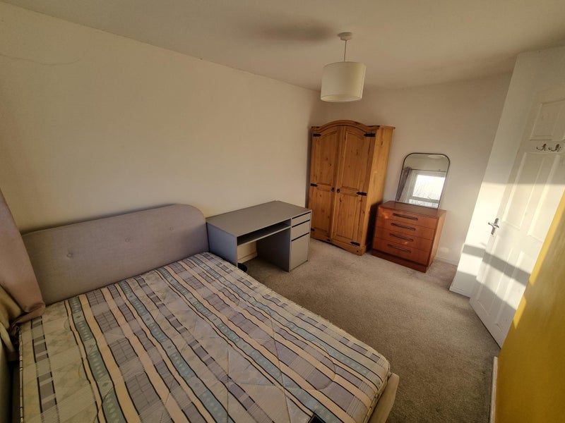 Room Arthur Skemp Close in Bristol