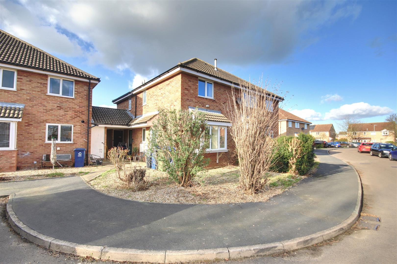 House Welland Close in Huntingdonshire