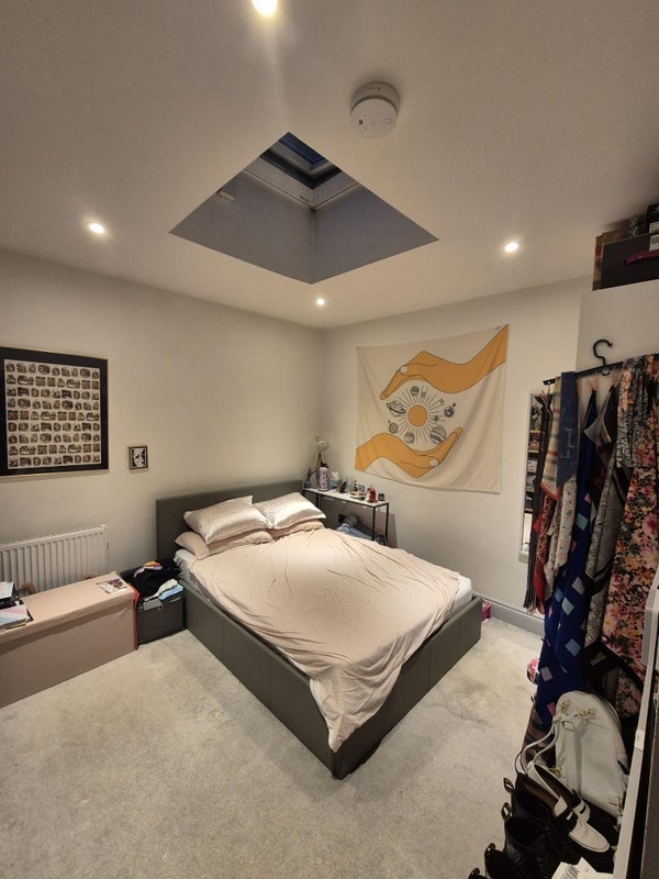 Room Maple Road in Greater London