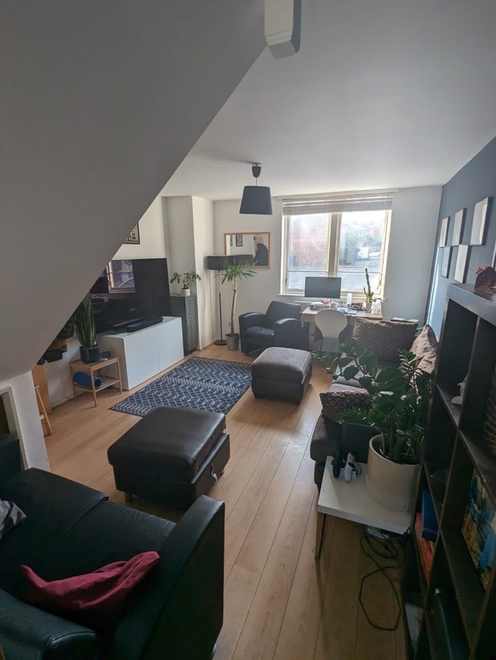 House Grand Union Crescent in Greater London