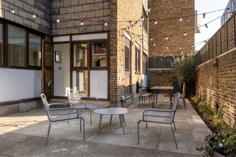 Room Hare Walk in Greater London