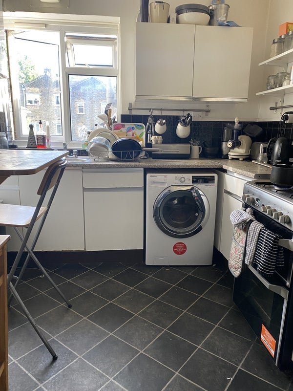 Room Grange Walk in Greater London