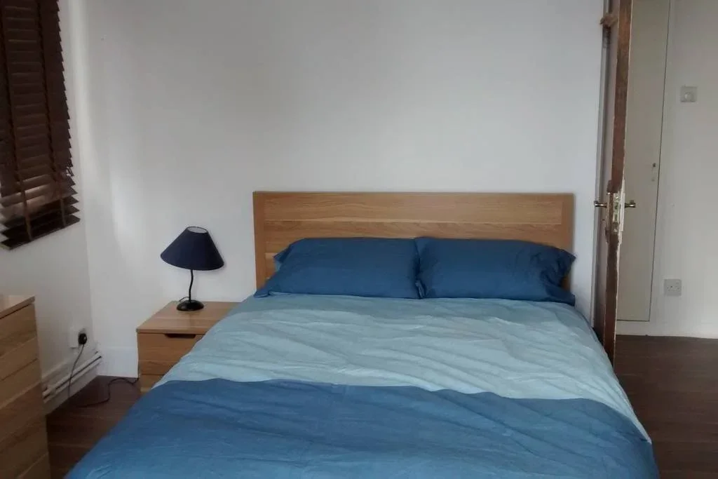 Flat Clarence Way in Greater London