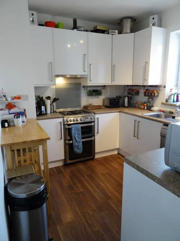Flat Clarence Way in Greater London