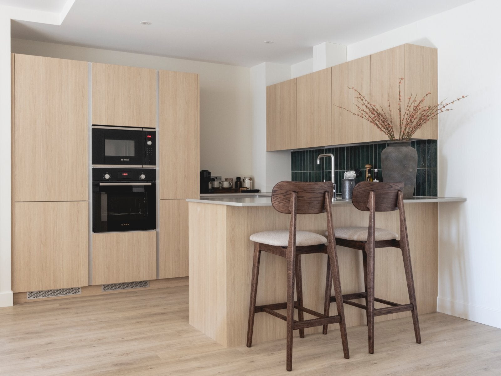 Flat Drummond Road in Greater London
