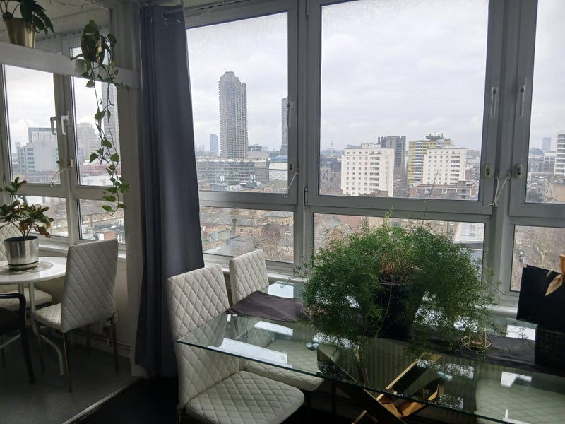 Room Bunhill Row in Greater London