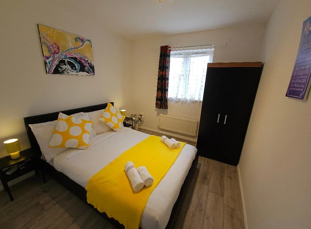 Flat Chobham Road in Greater London