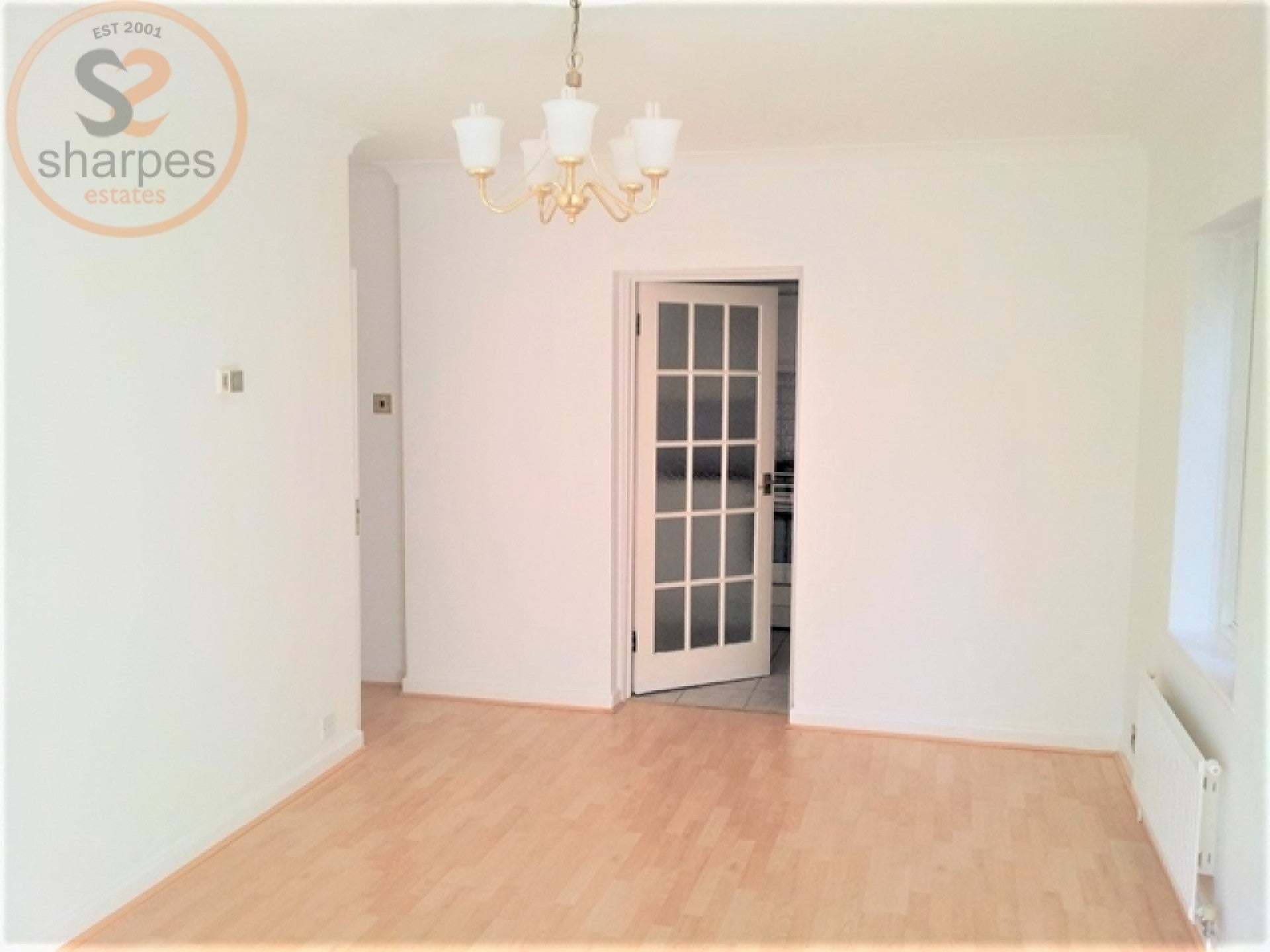 Flat Kingston Road in Greater London