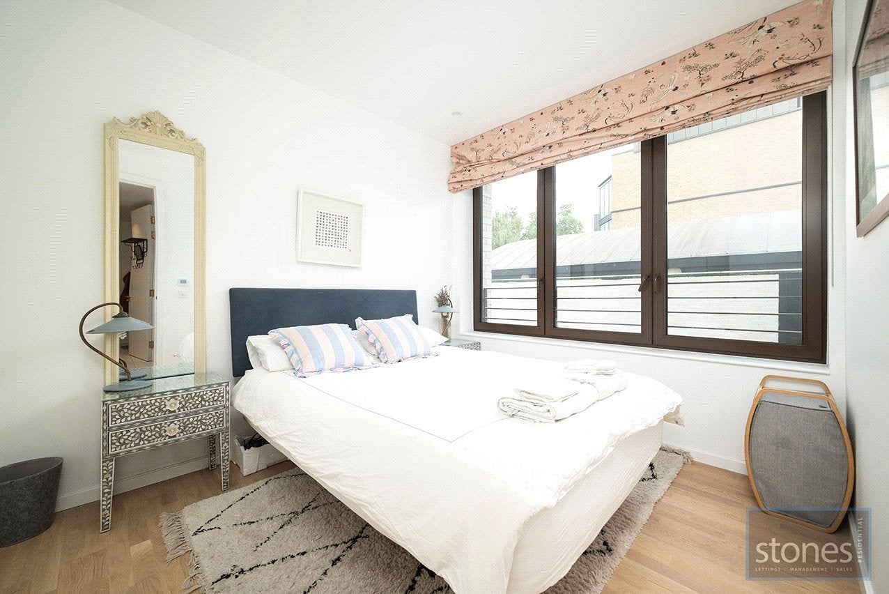 Flat Haverstock Hill in Greater London