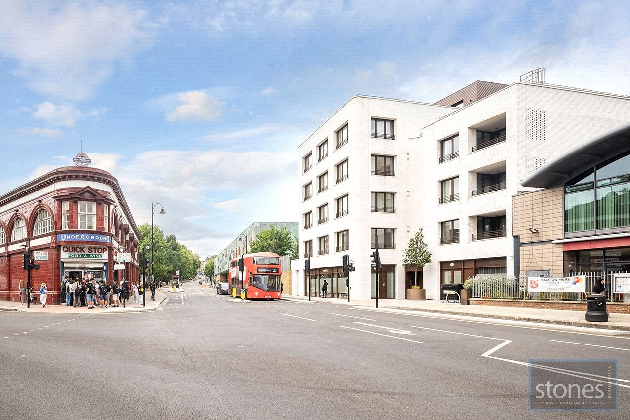 Flat Haverstock Hill in Greater London