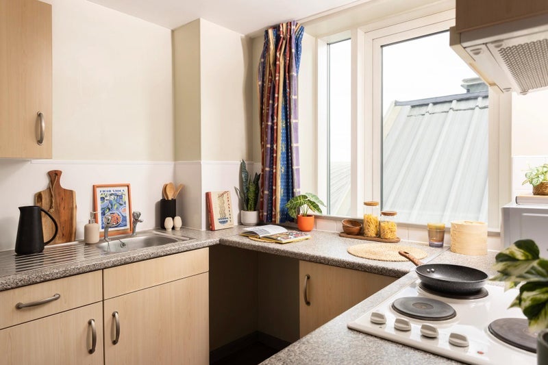 Room Quarry Hill in Leeds