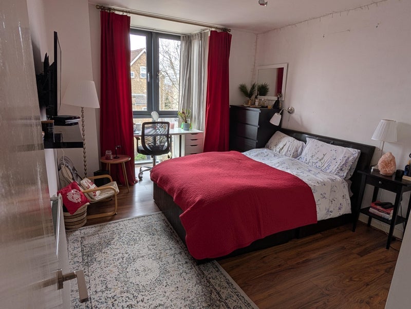 Room Brownswood Road in Greater London