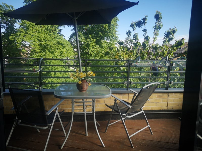 Room Brownswood Road in Greater London