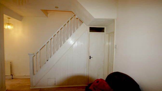 Flat Olive Road in Greater London