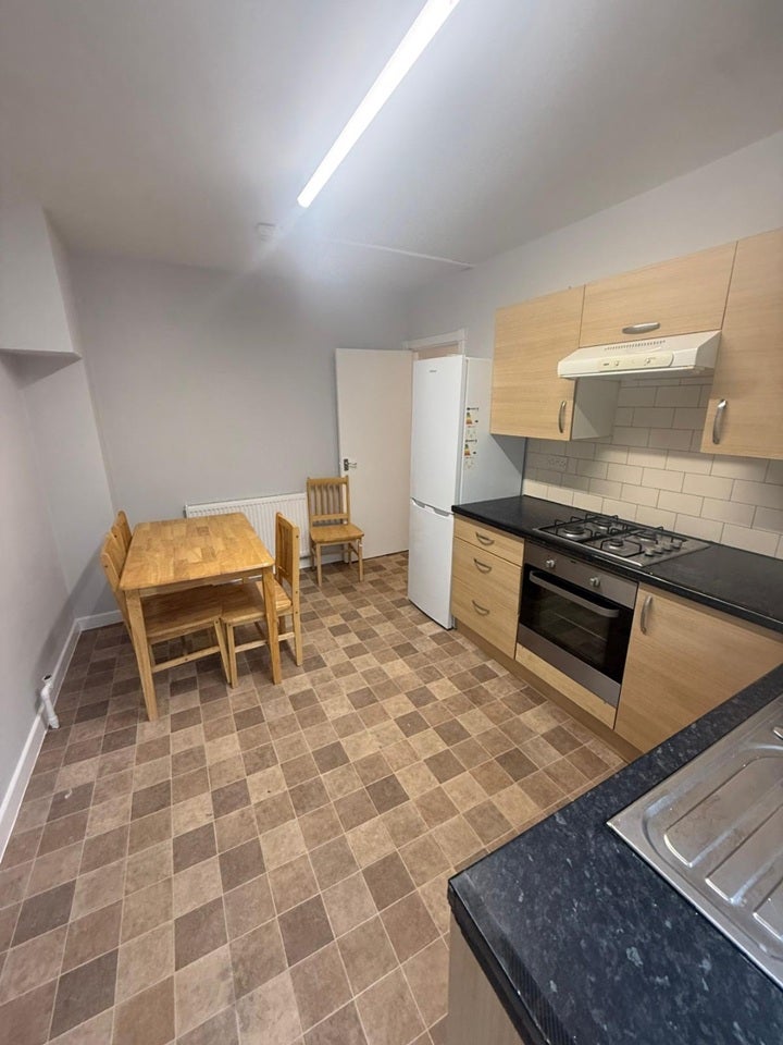 Flat High Mead in Greater London