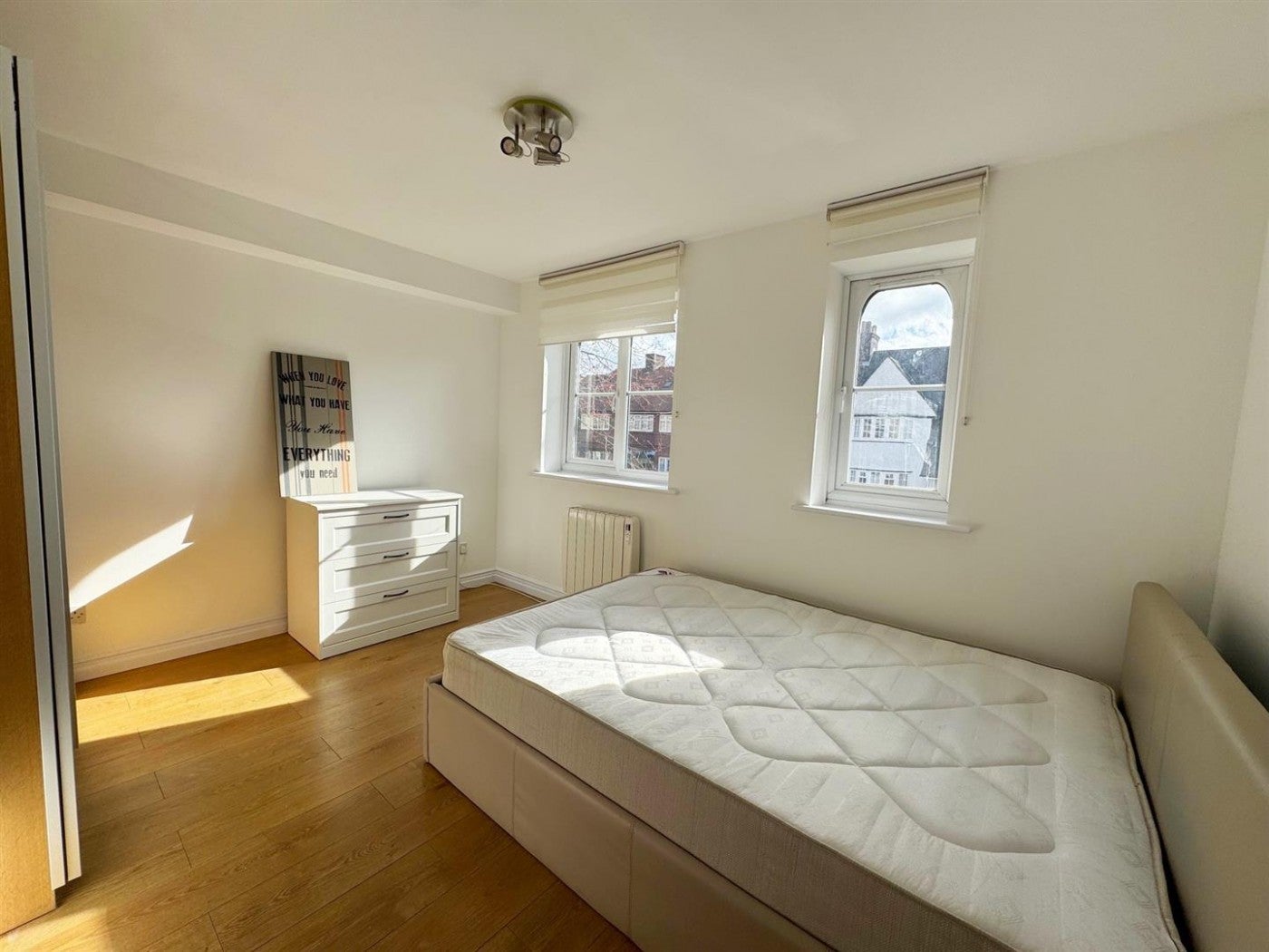 Flat Kingweston Close in Greater London