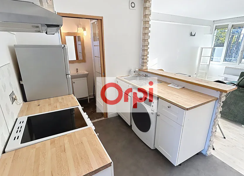 Flat Rue Pierre Semard in Châtillon