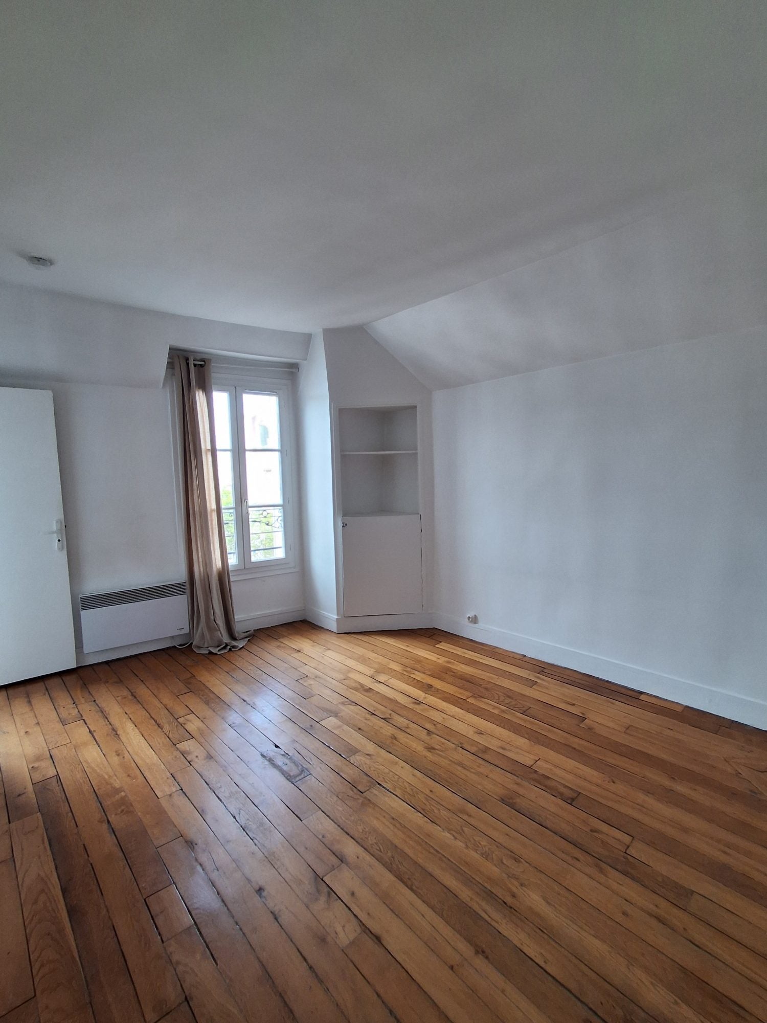 Appartement Rue Amelot à Paris