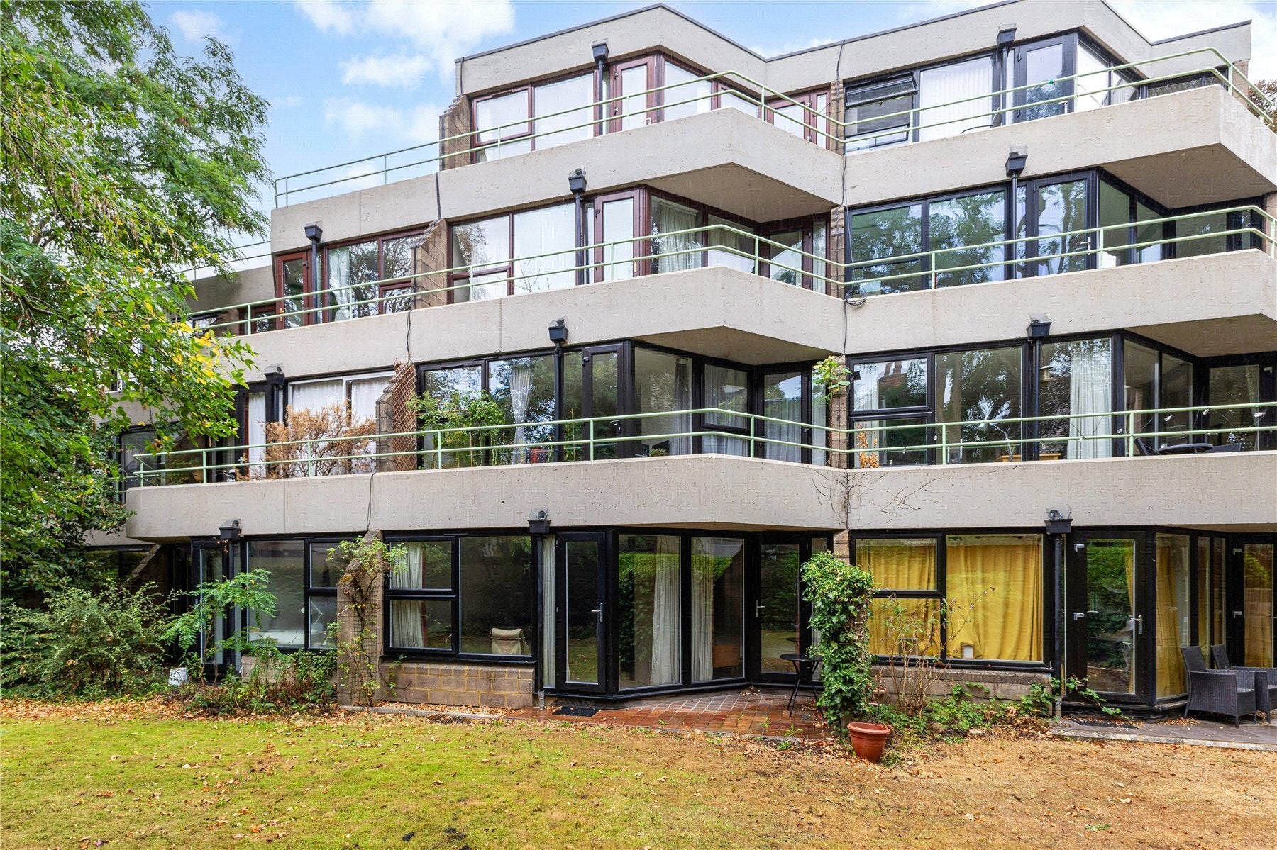 Flat Thackley End in Oxford