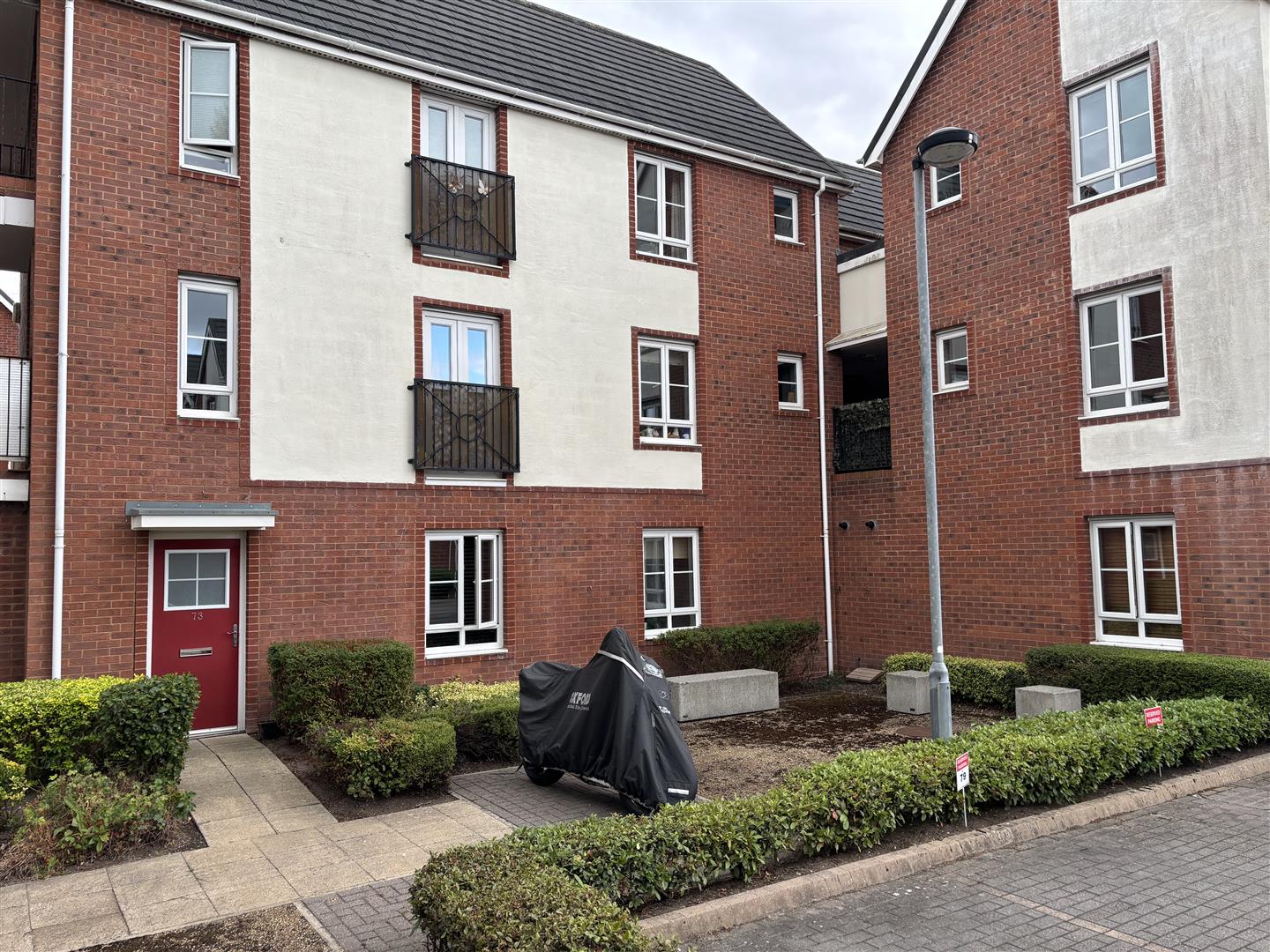 Flat Maes Deri in Ewloe