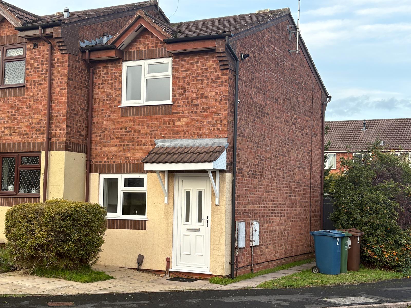 Flat Roedean Avenue in Stafford