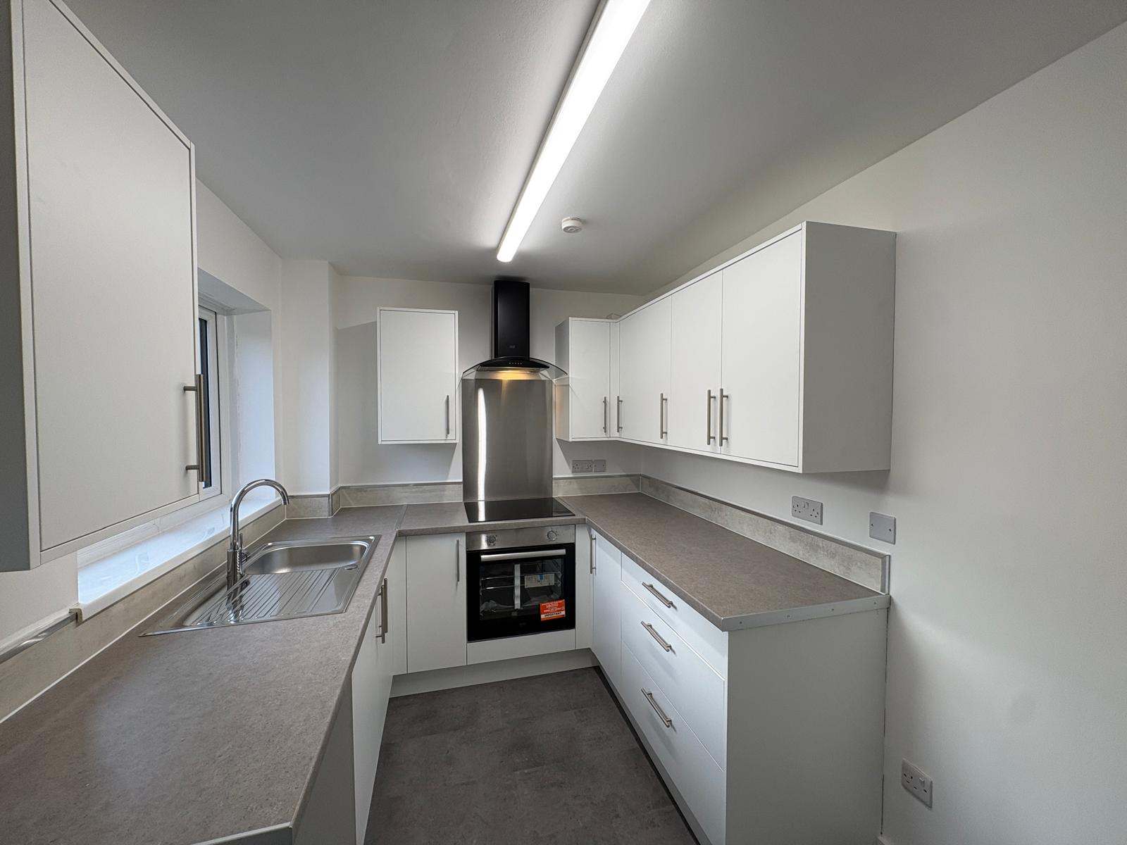 Flat Roedean Avenue in Stafford