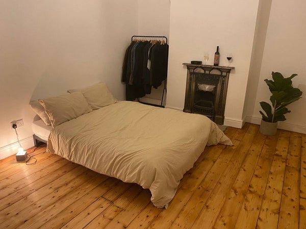 Flat Rosslyn Street in Liverpool