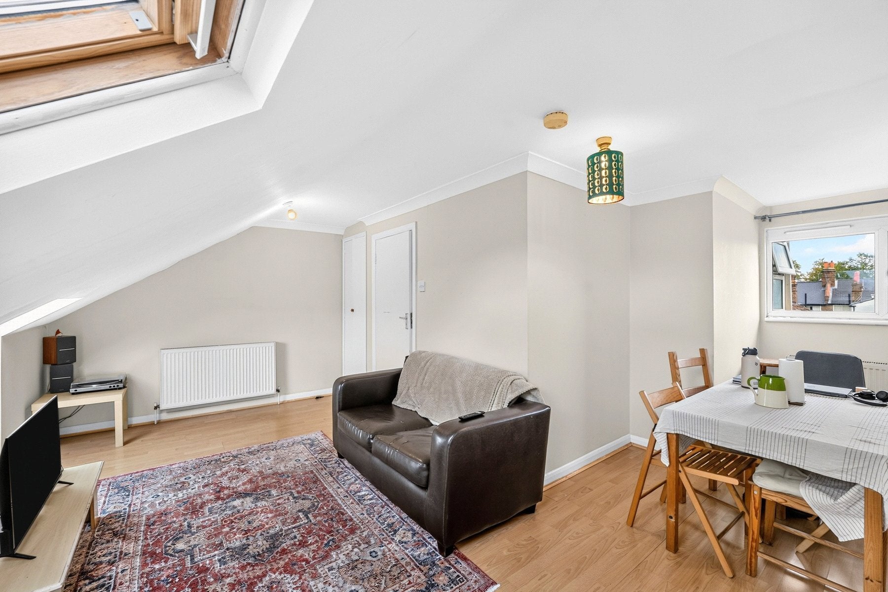 Flat Tooting Bec Road in Greater London
