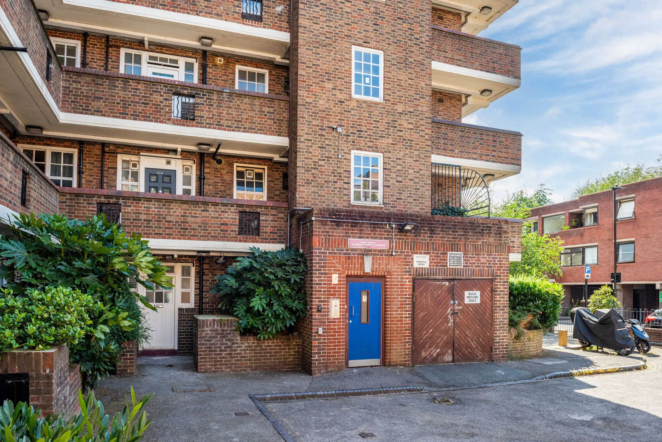 Flat Frampton Street in City of Westminster