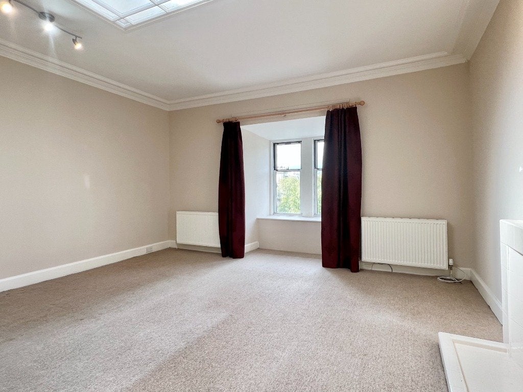 Flat Strathearn Place in City of Edinburgh