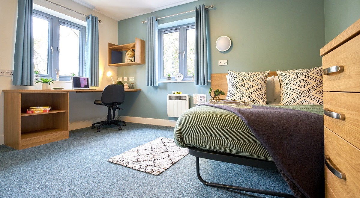 Room Shield Street in Newcastle upon Tyne