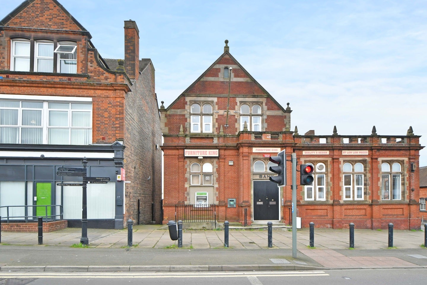 Flat Borough Road in East Staffordshire
