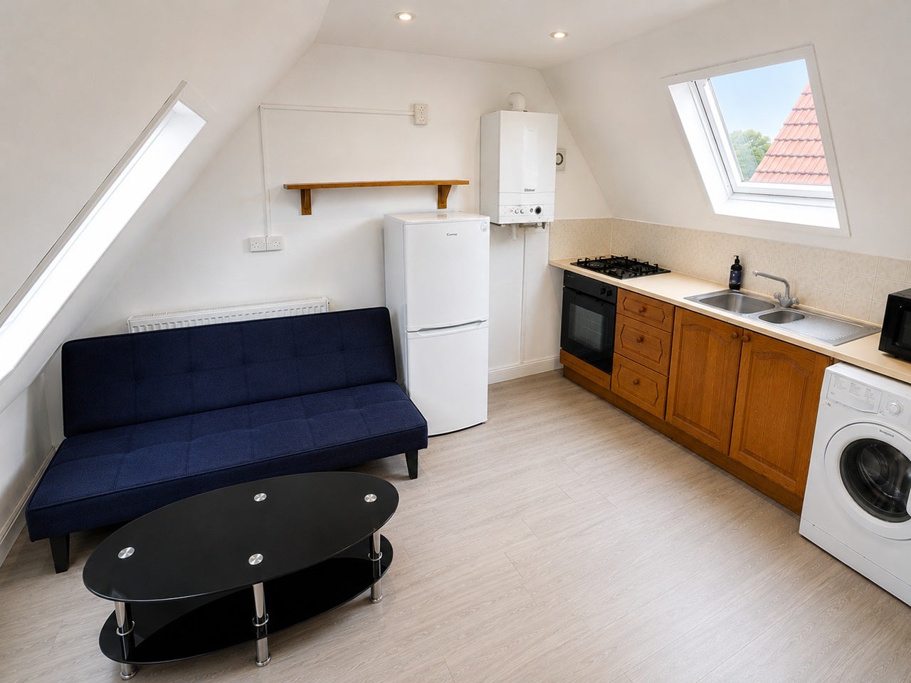 Flat Ellerdine Road in Greater London